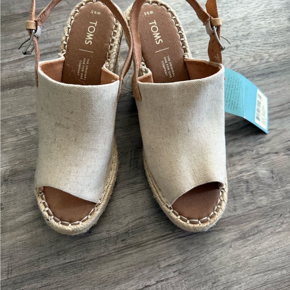 Toms Cream Tan Wedge Sandals with Slingback - Picture 8 of 9